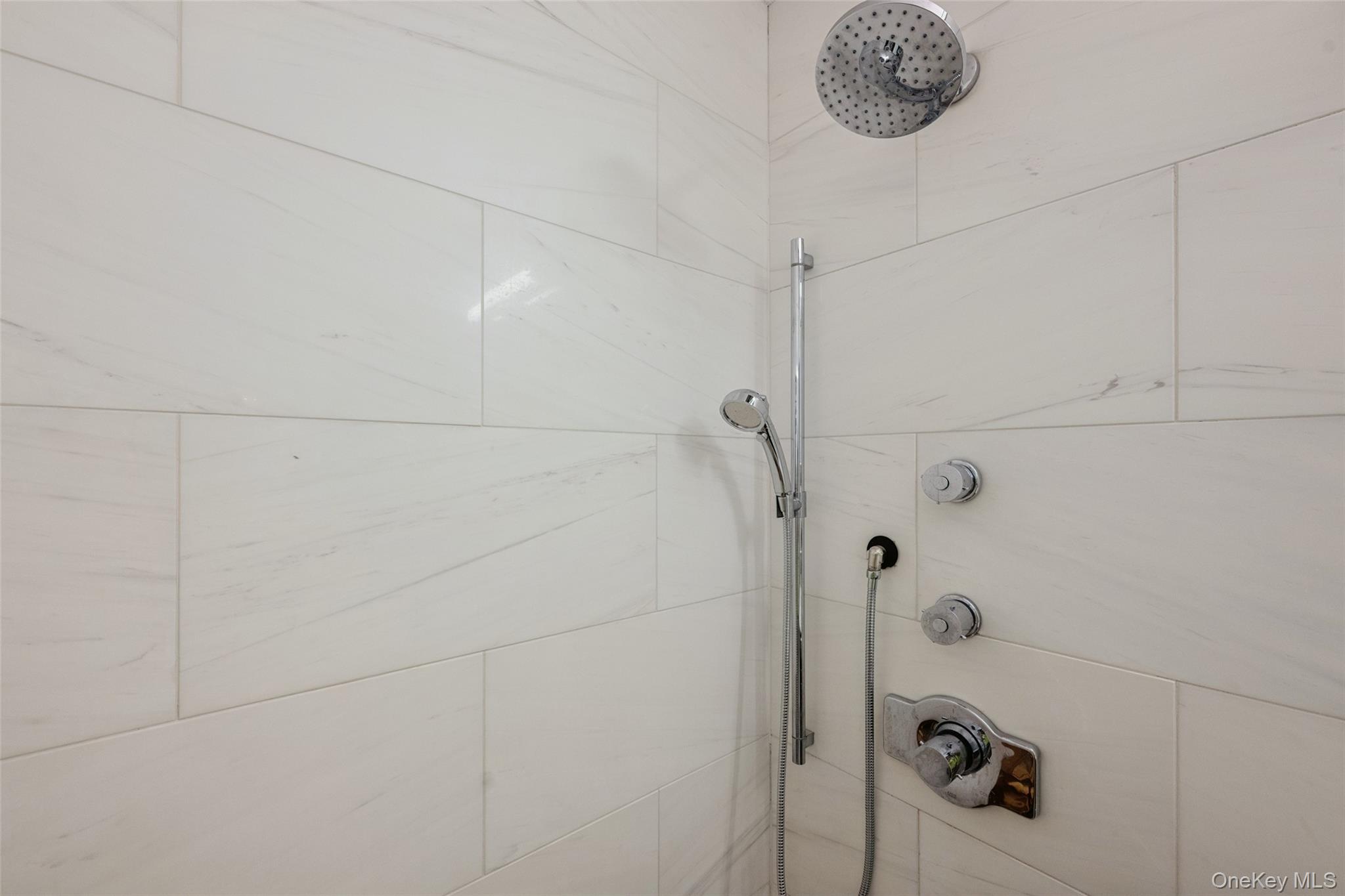 1805 215th Street 2g Property Photo 12