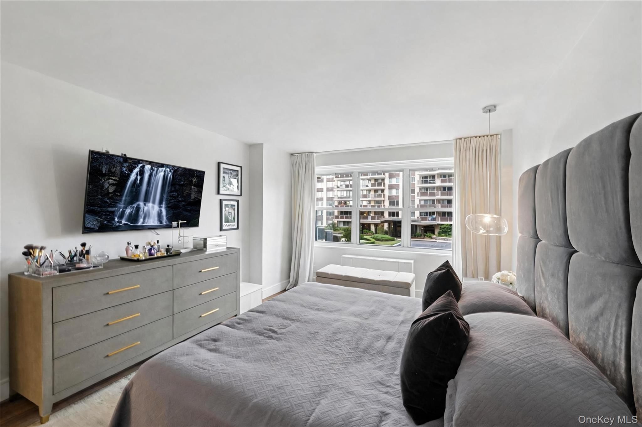 1805 215th Street 2g Property Photo 13