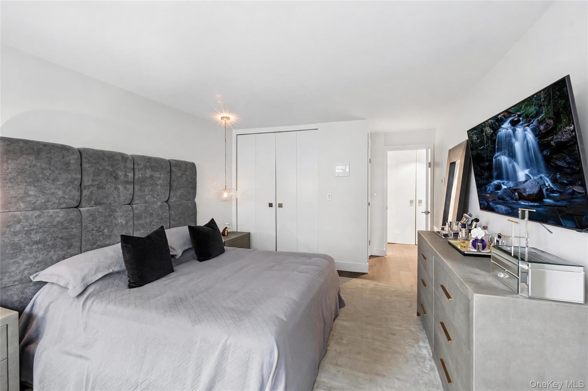1805 215th Street 2g Property Photo 14