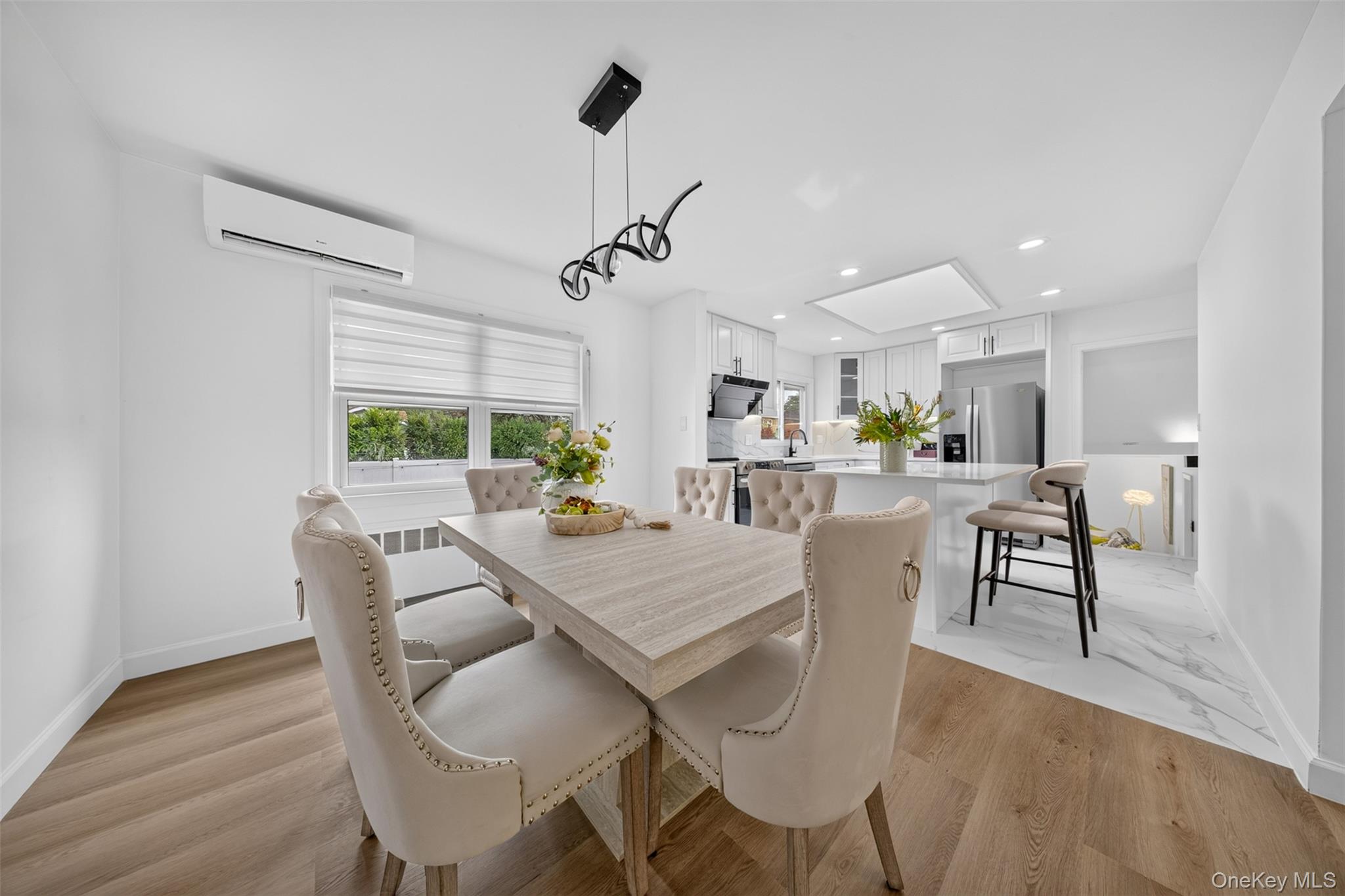 1822 Kent Street Property Photo 4