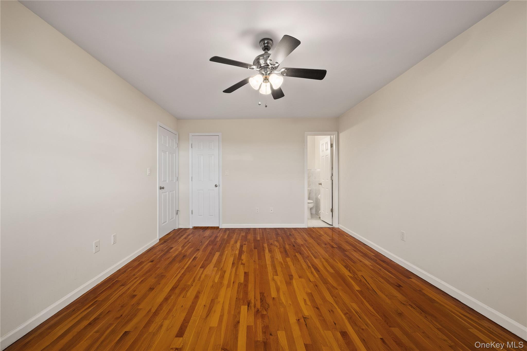 10 Pennyfield Avenue 5c Property Photo 17