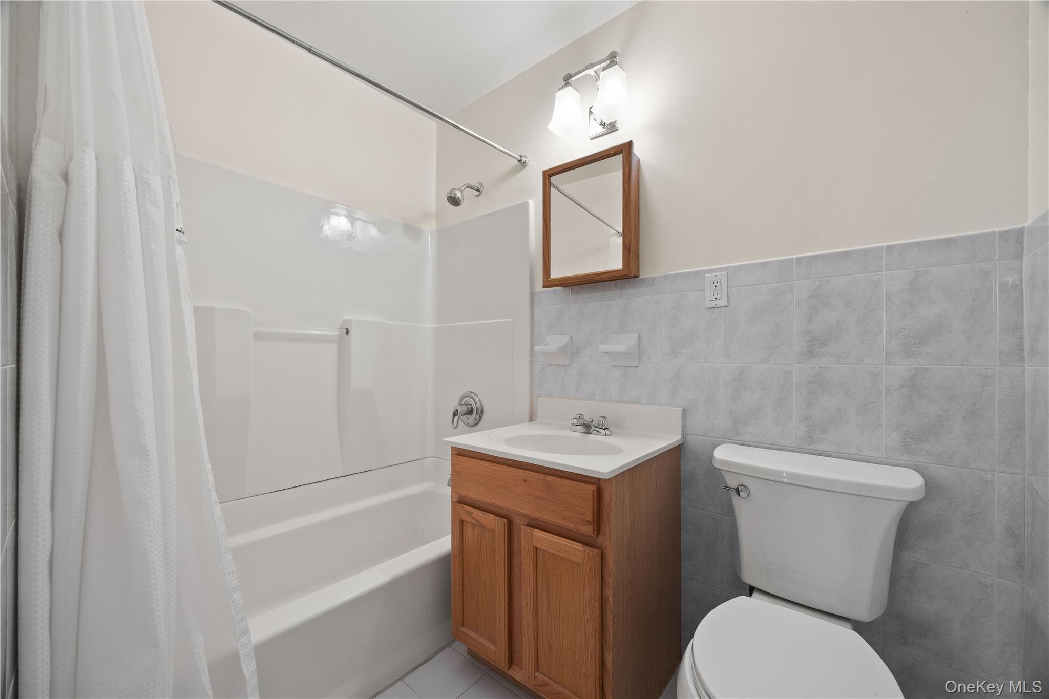 10 Pennyfield Avenue 5c Property Photo 18