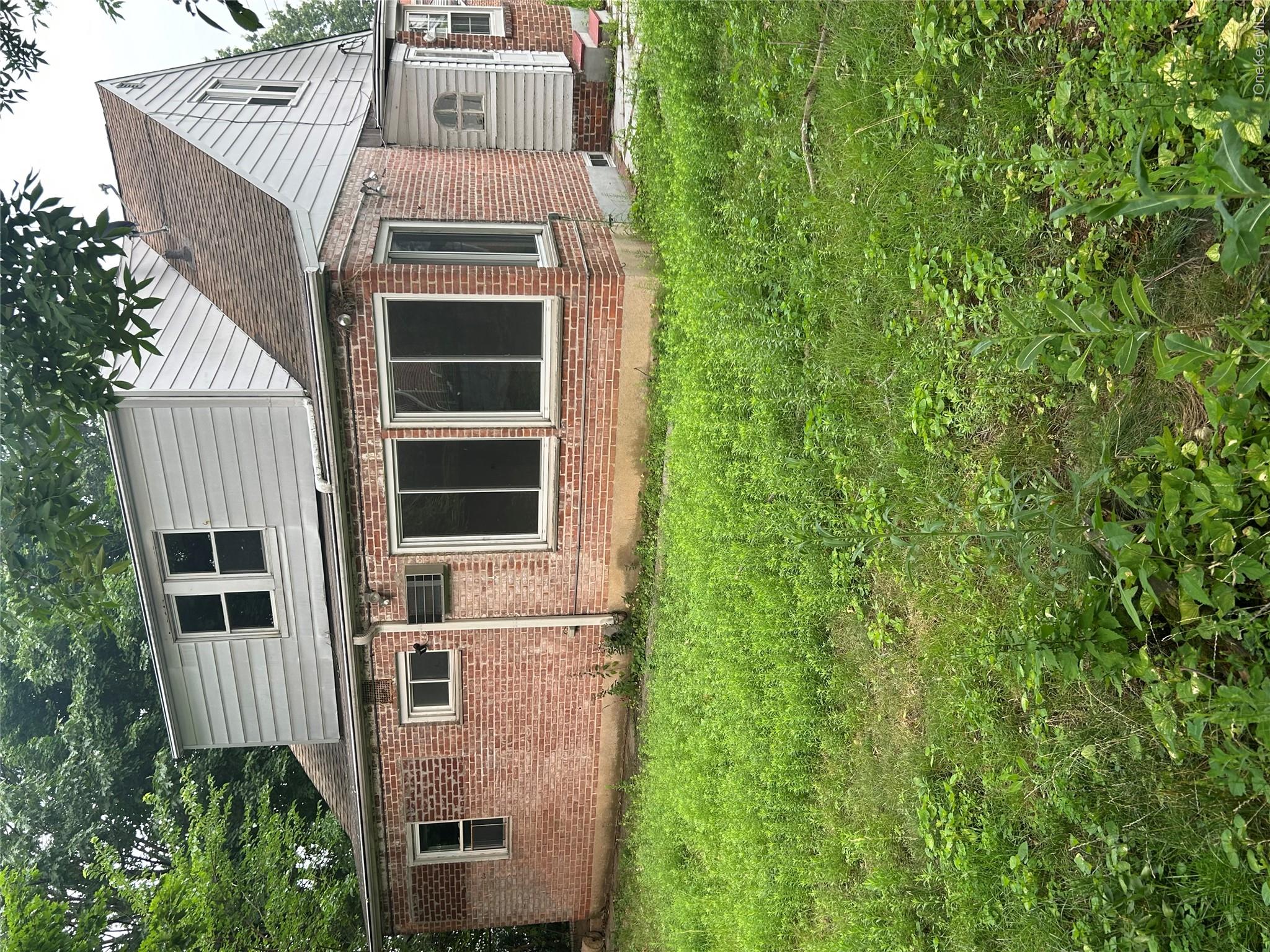 141 Sterling Avenue Property Photo 21
