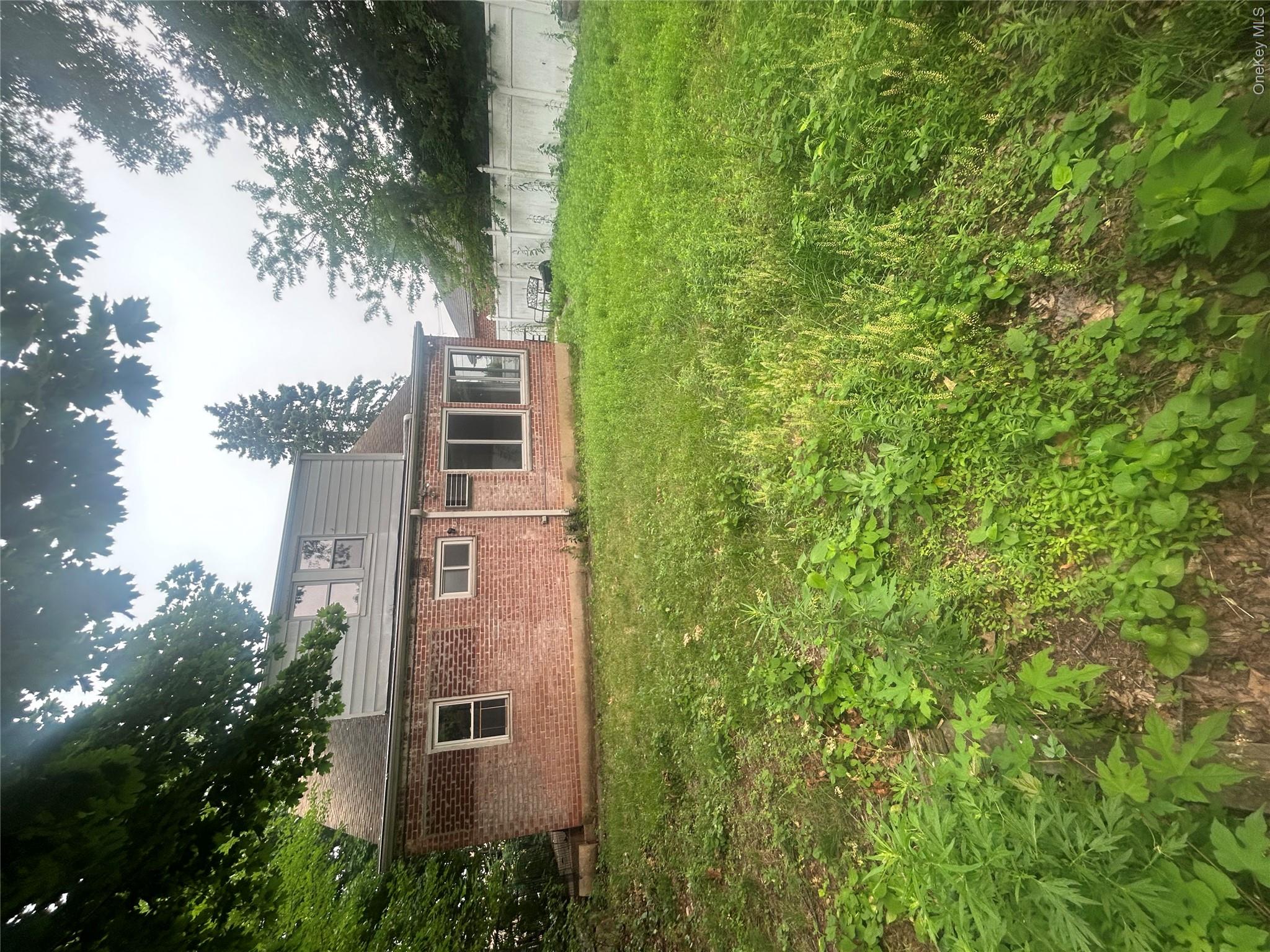 141 Sterling Avenue Property Photo 22