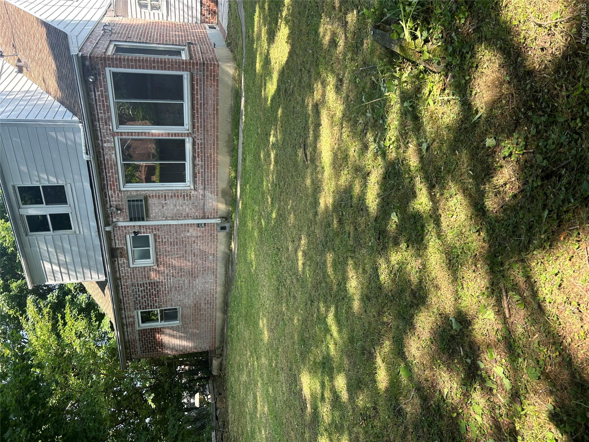 141 Sterling Avenue Property Photo 28
