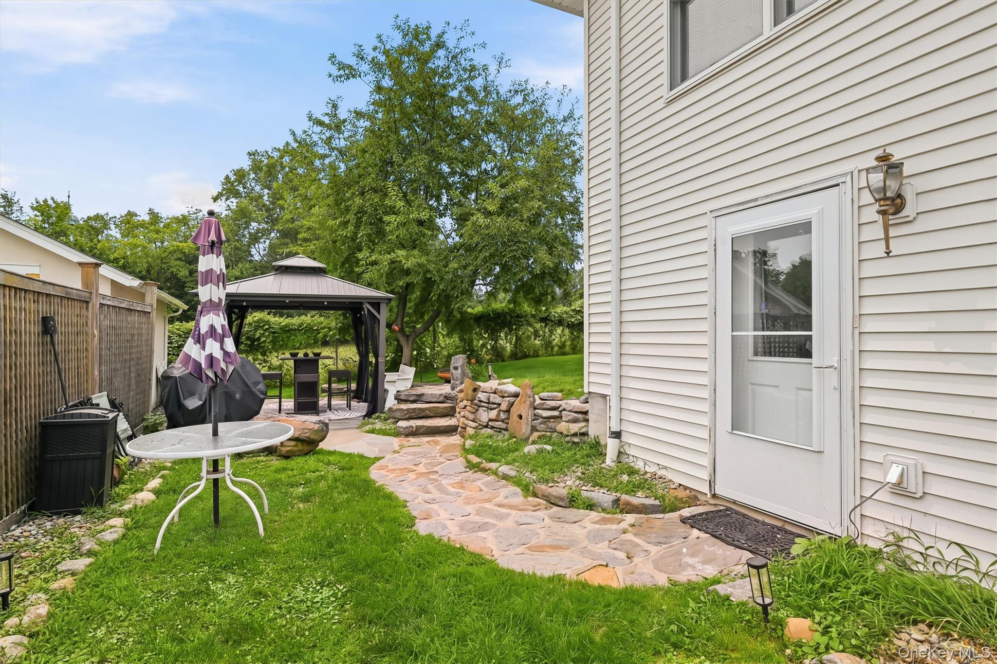 31 Schreiber Street Property Photo 4