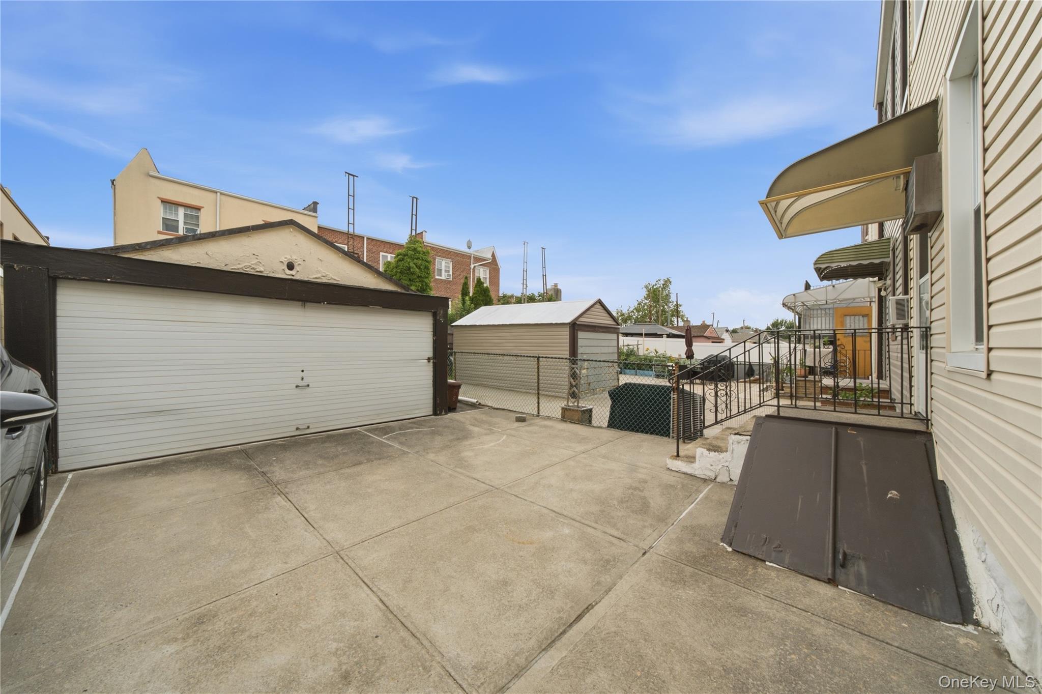 66-28 75th Street Property Photo 12