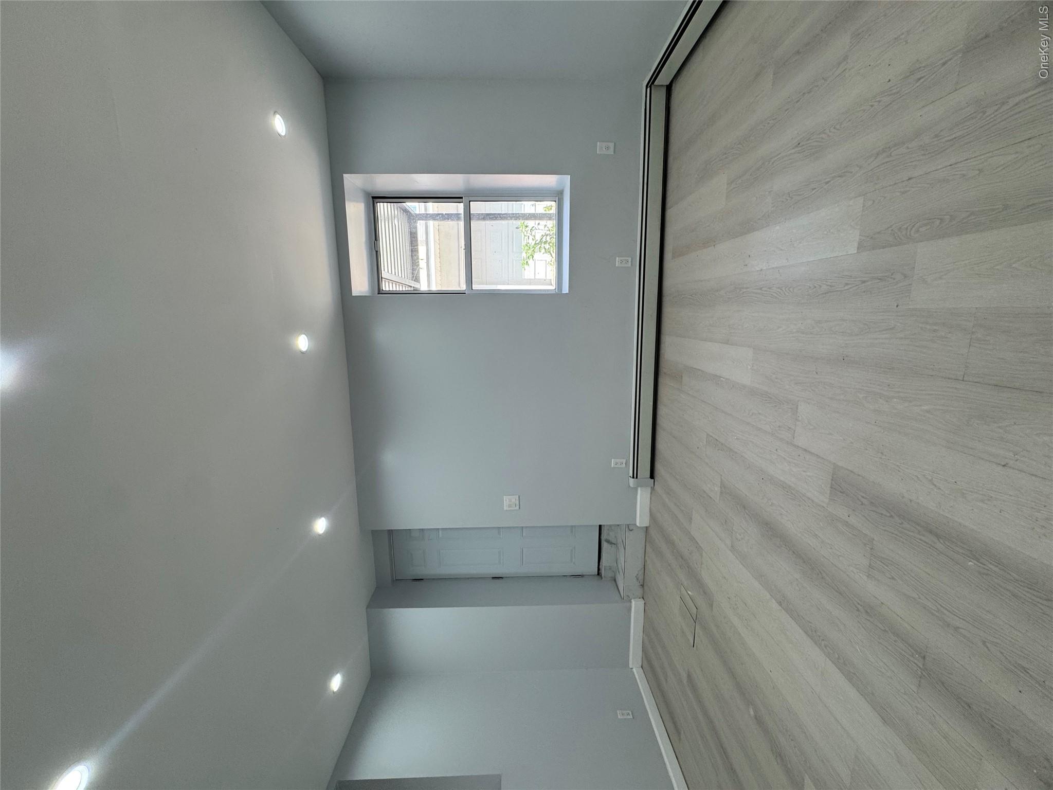 3041 Paulding Avenue Property Photo 13