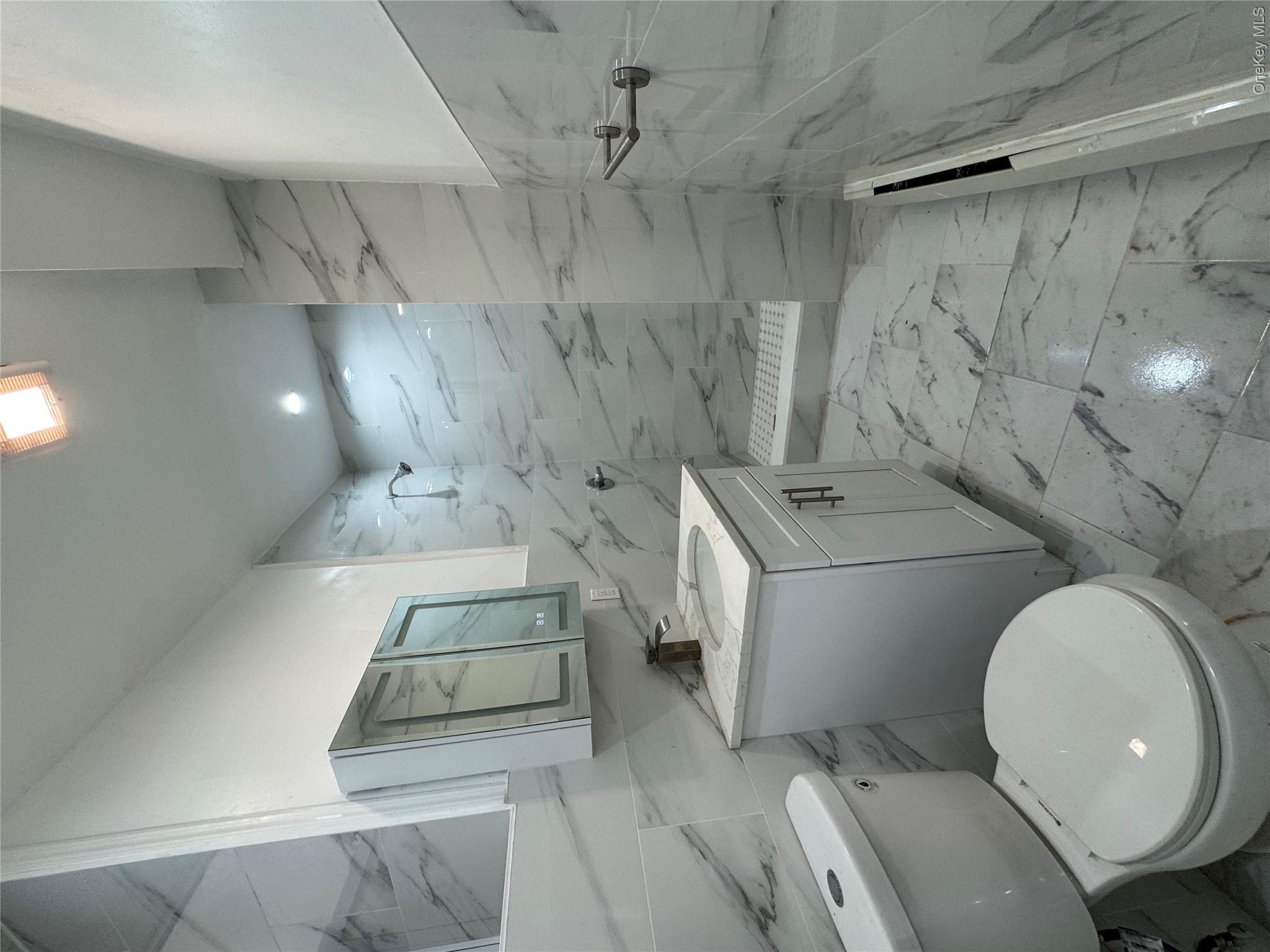 3041 Paulding Avenue Property Photo 39