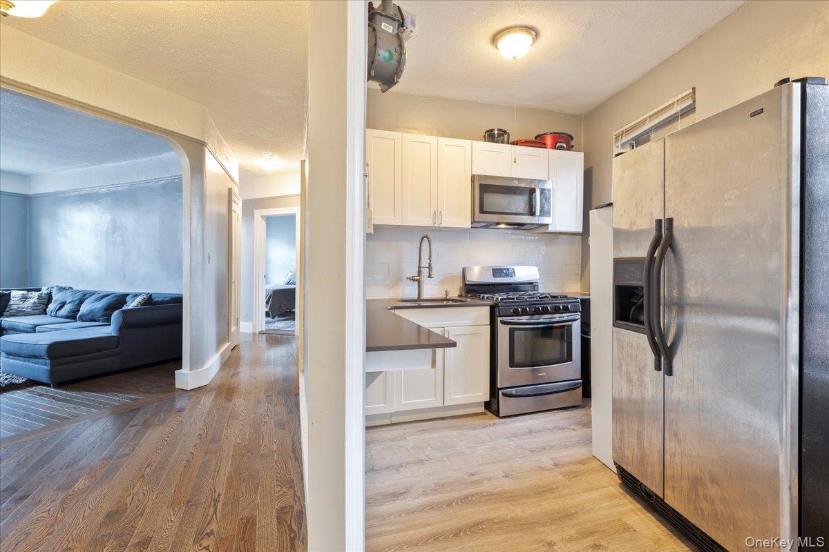 941 Jerome Avenue 1011f Property Photo 4