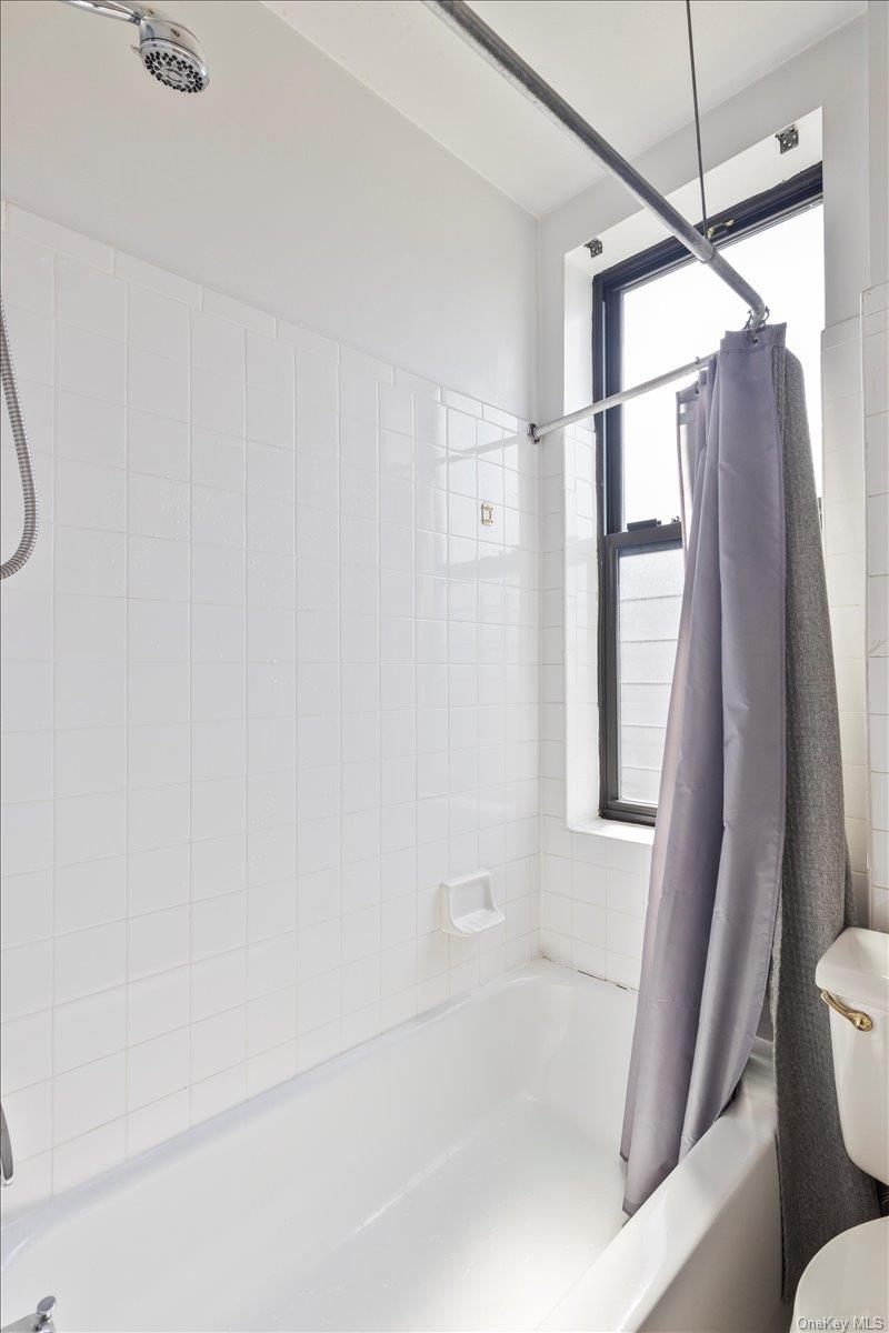 941 Jerome Avenue 1011f Property Photo 10
