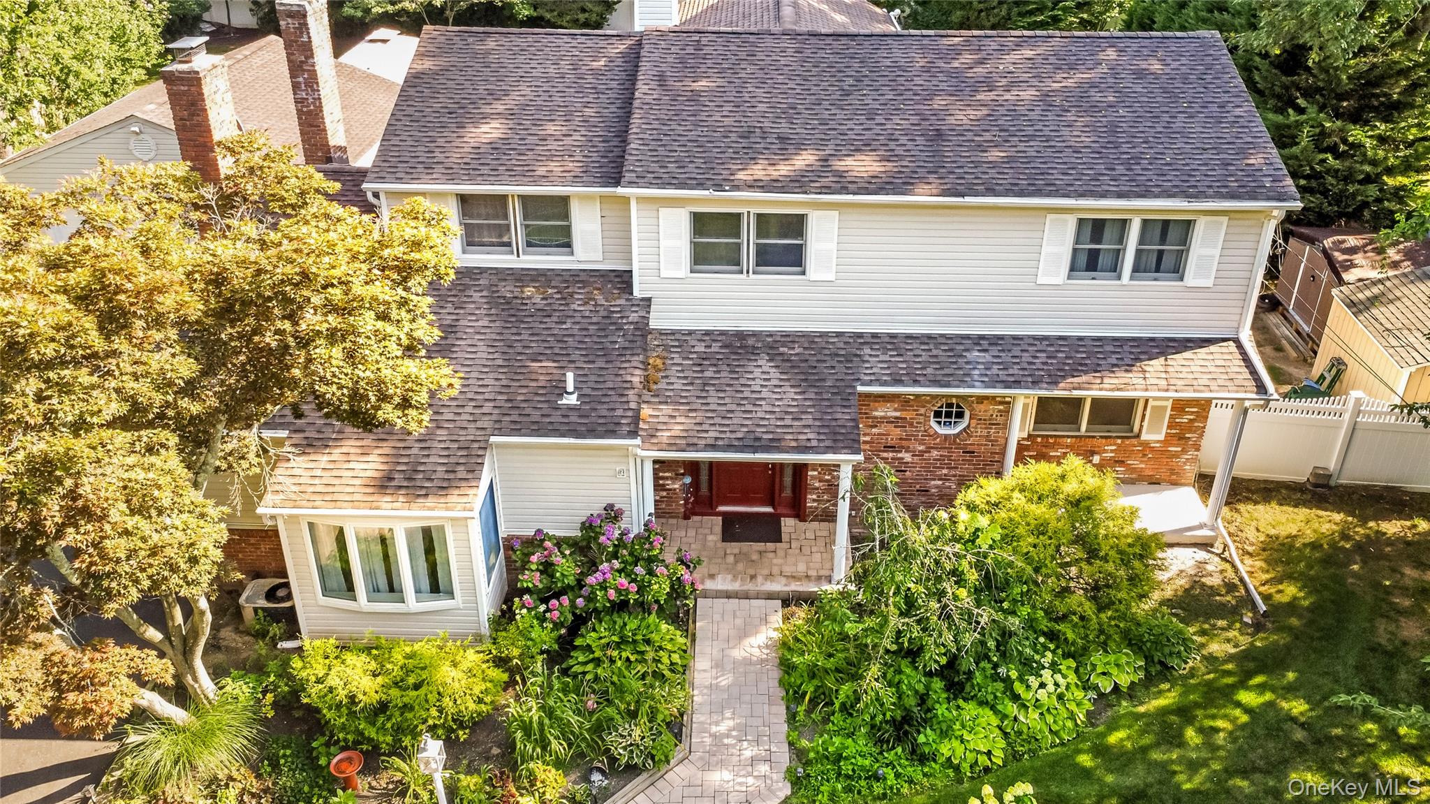6 Marlon Lane Property Photo 4