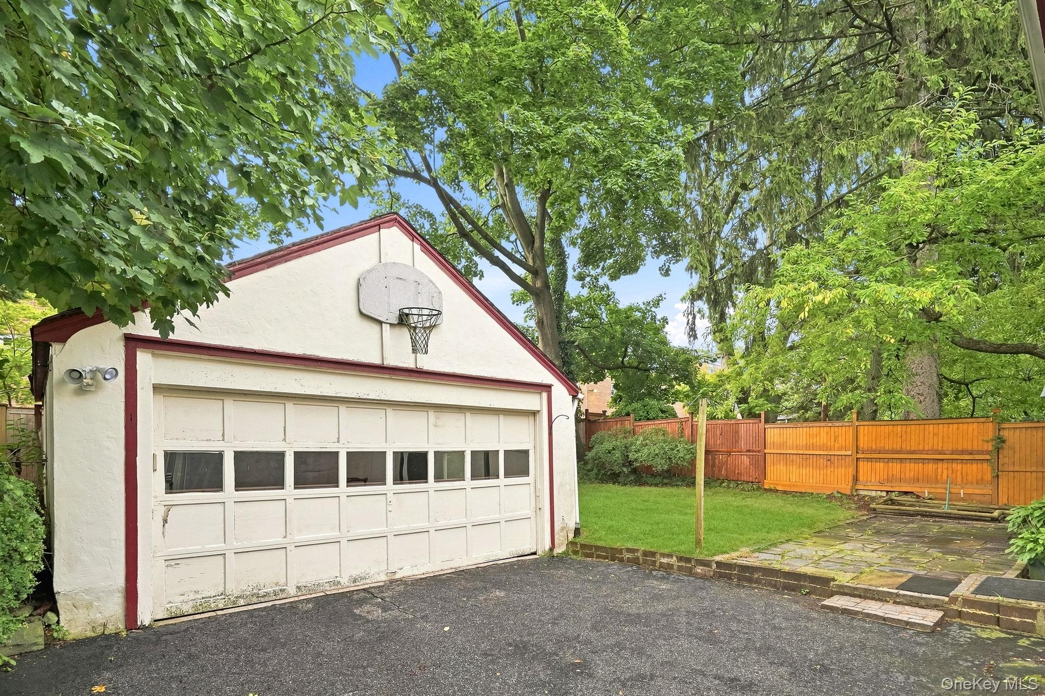 362 Church Street Property Photo 34
