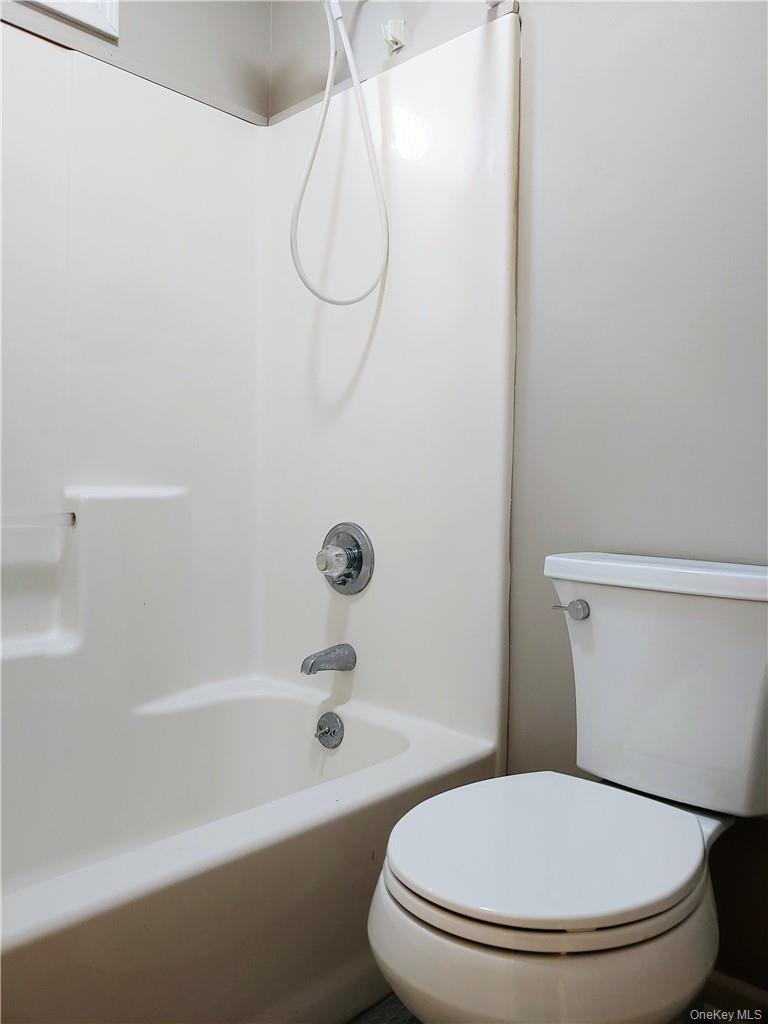3 Teneyck Avenue B Property Photo 12