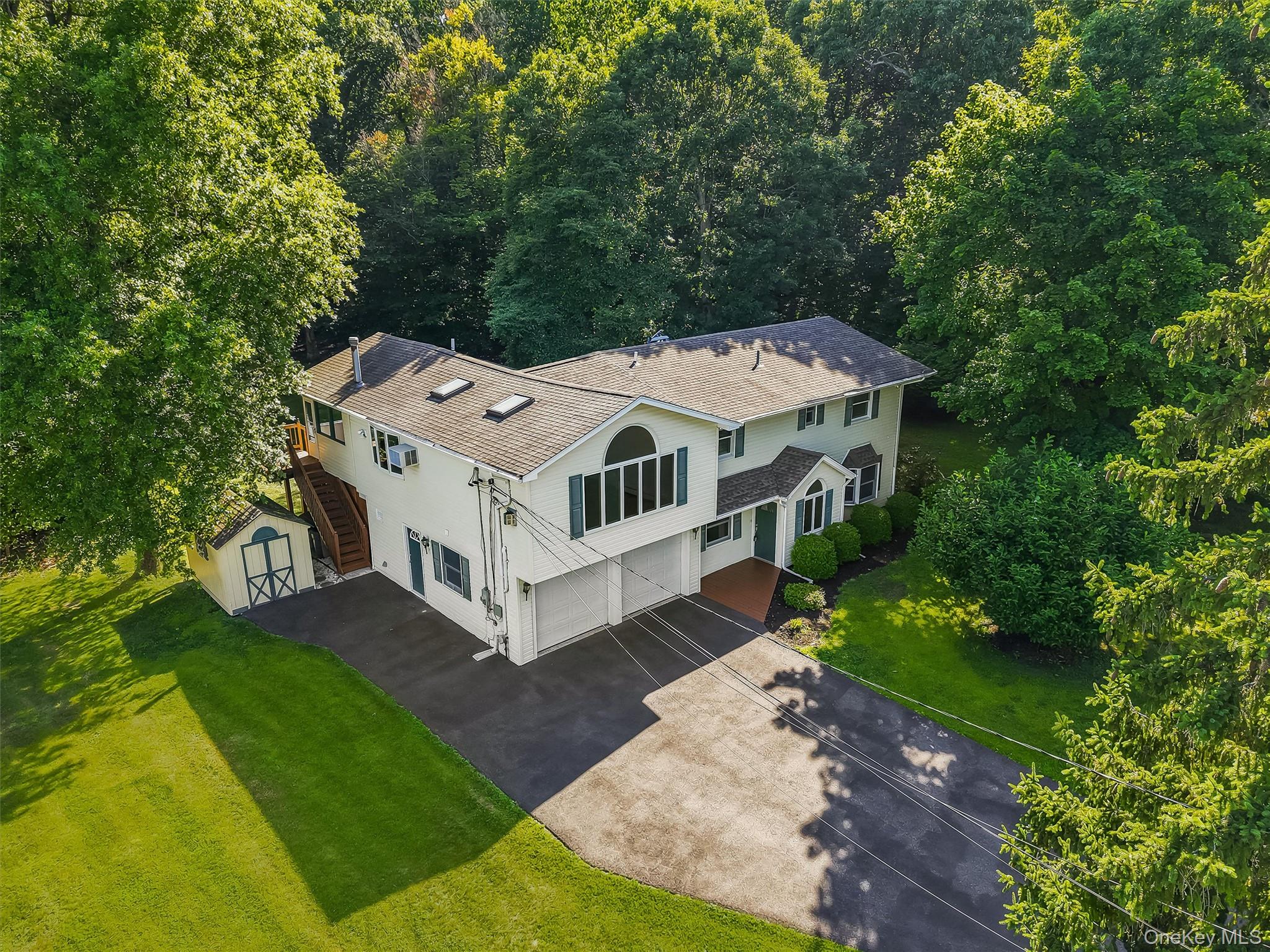 143 Pineview Avenue Property Photo 1