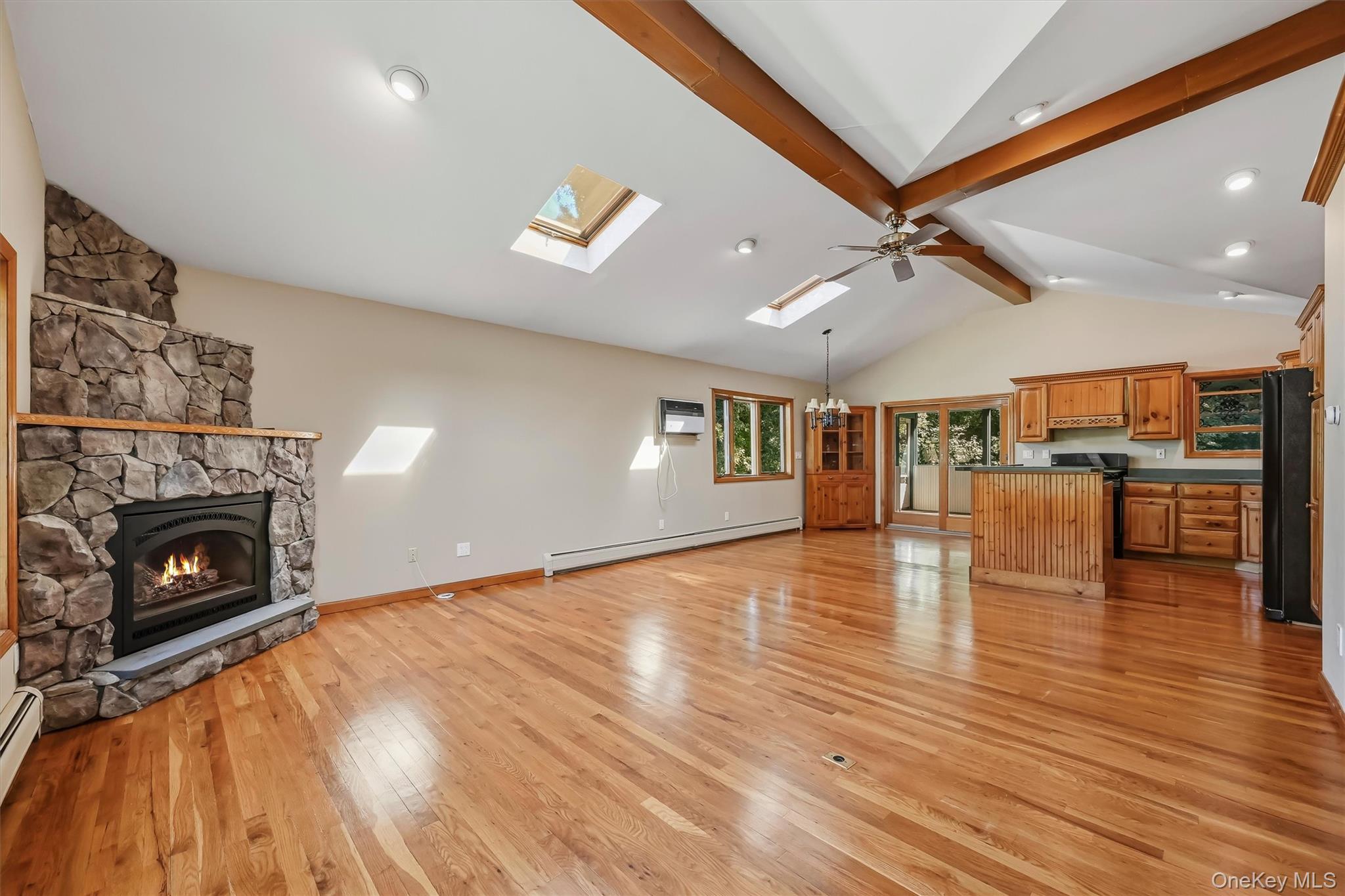 143 Pineview Avenue Property Photo 4