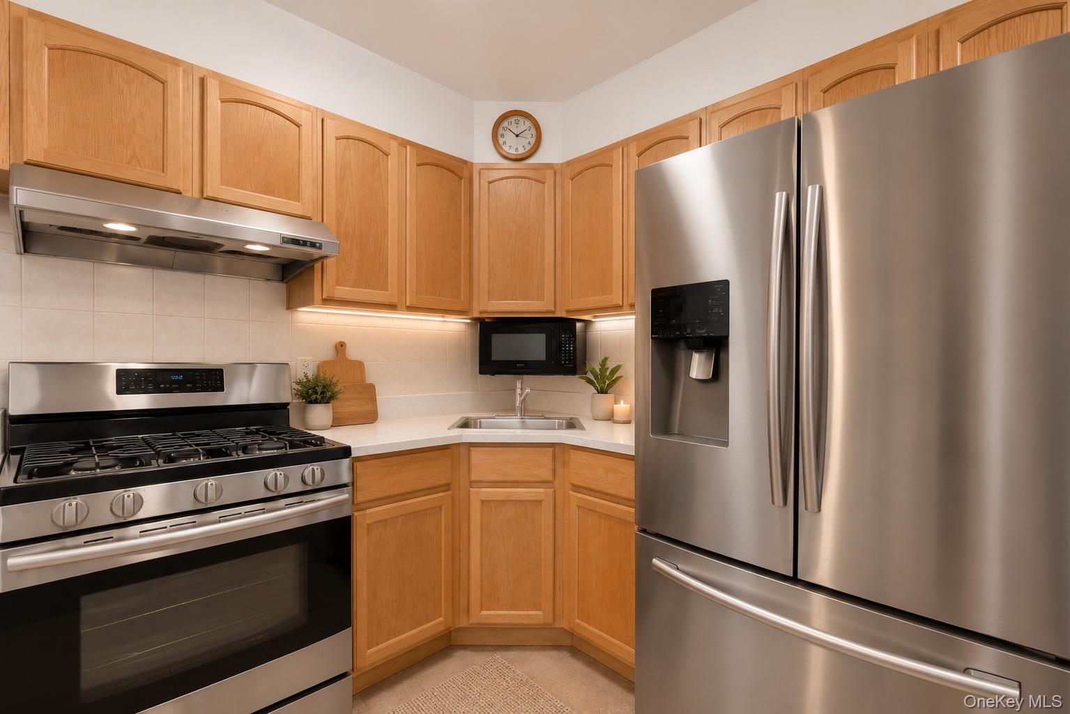 167 Sands Street 406 Property Photo 6