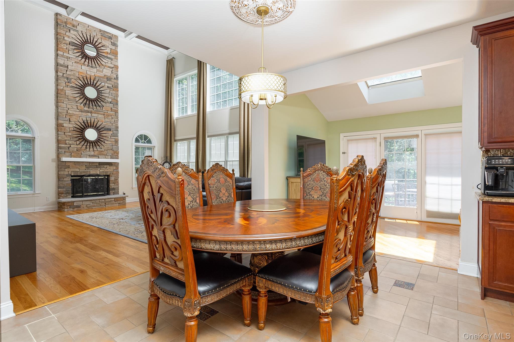 1027102 Property Photo 12