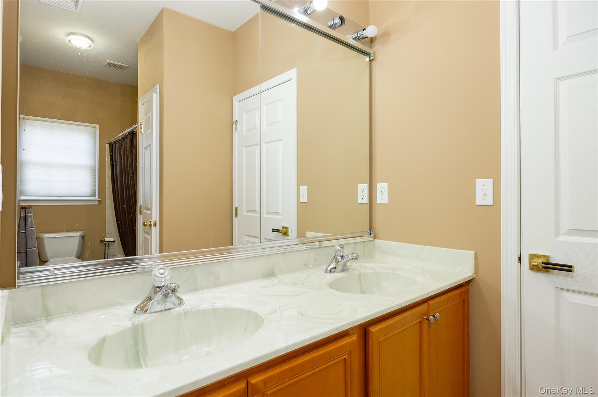 1027102 Property Photo 24