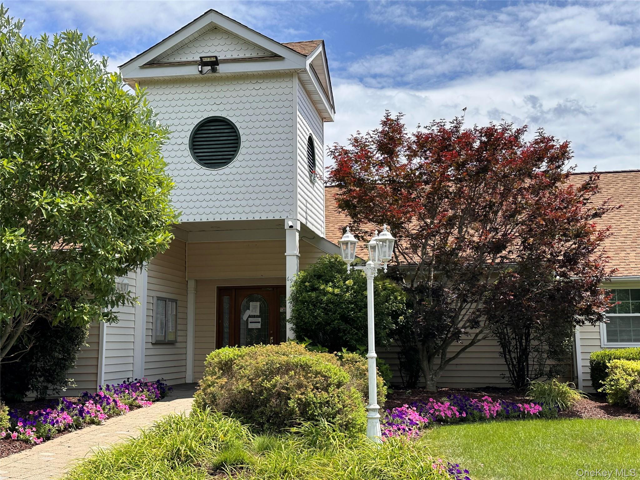 2522 Whispering Hills Property Photo 4