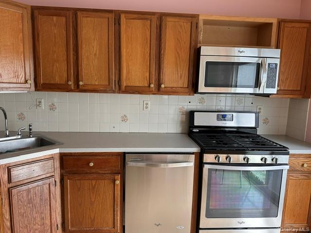 2522 Whispering Hills Property Photo 6