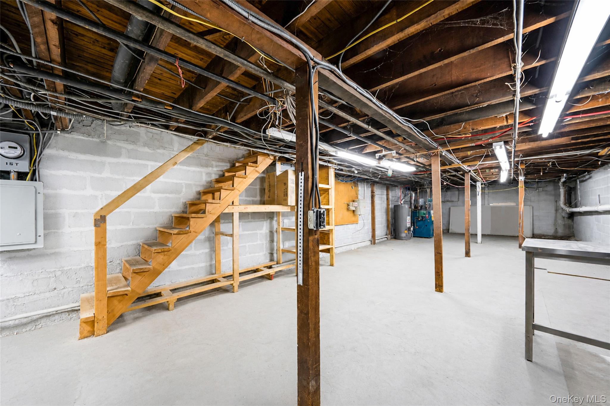 285 Broadway Property Photo 17