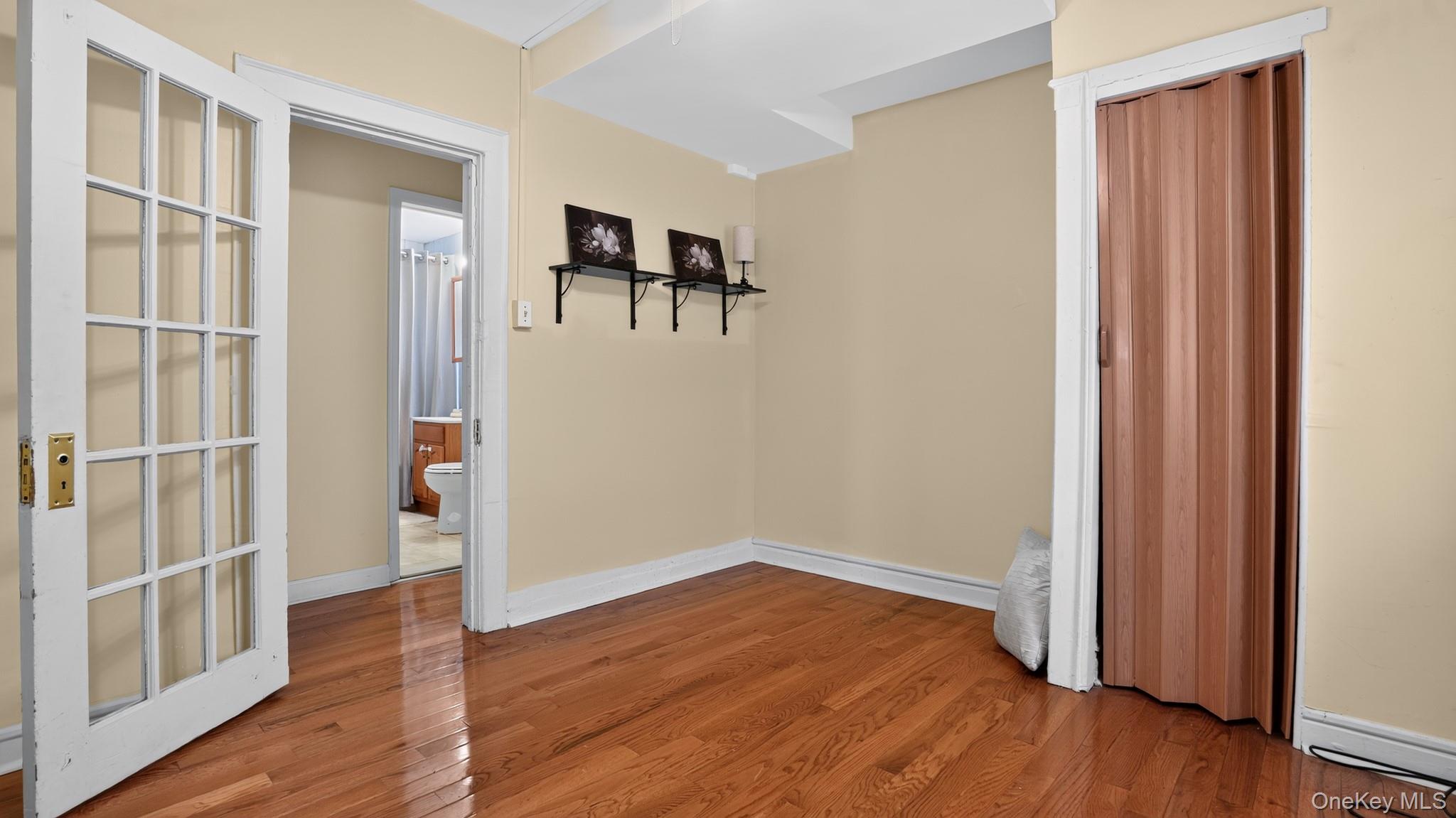 937 E 39th Street Property Photo 5