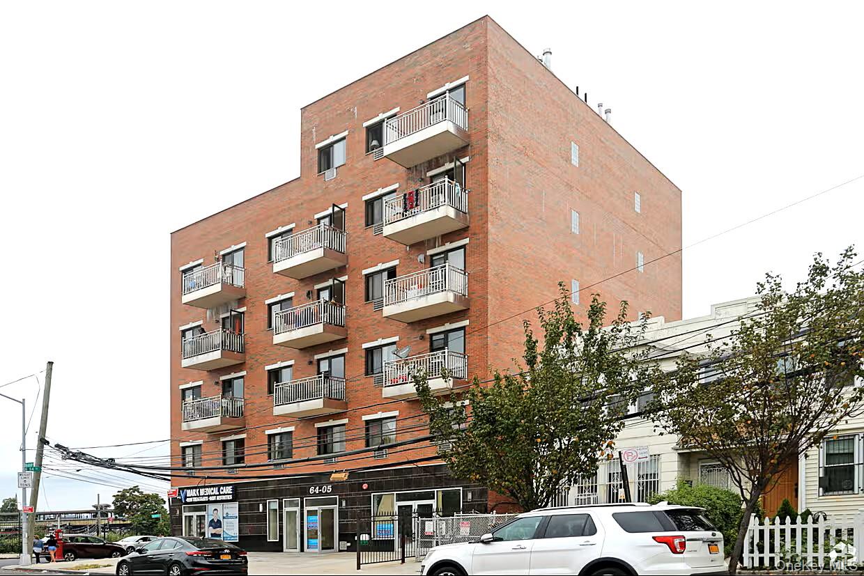64-05 Woodside Avenue 4e Property Photo 1