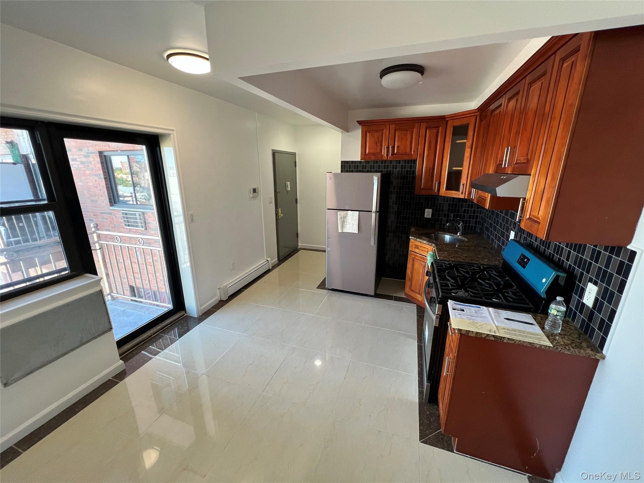 64-05 Woodside Avenue 4e Property Photo 6