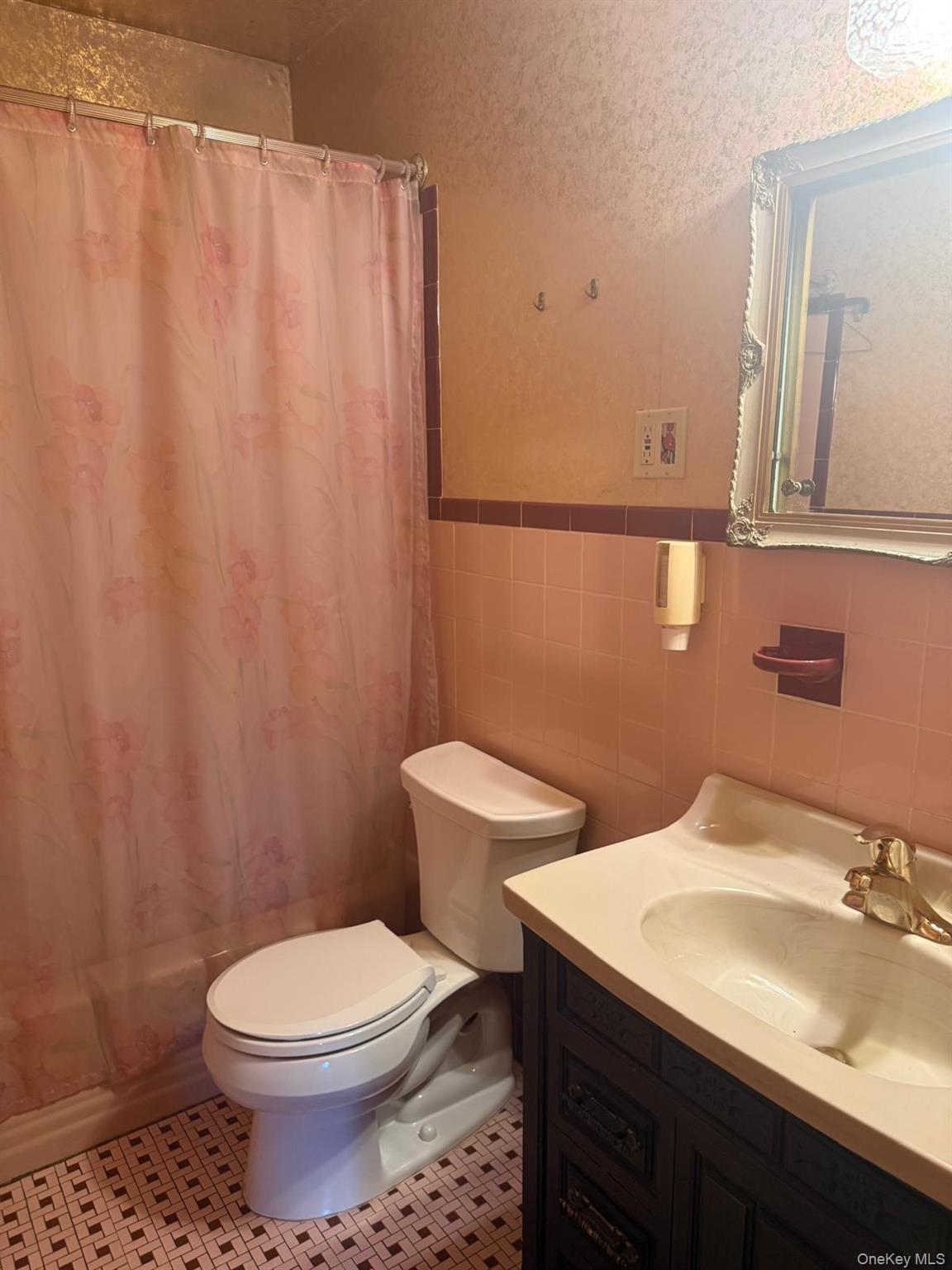 60 Hempstead Road Property Photo 5