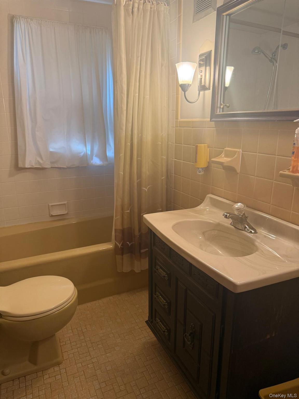 60 Hempstead Road Property Photo 7
