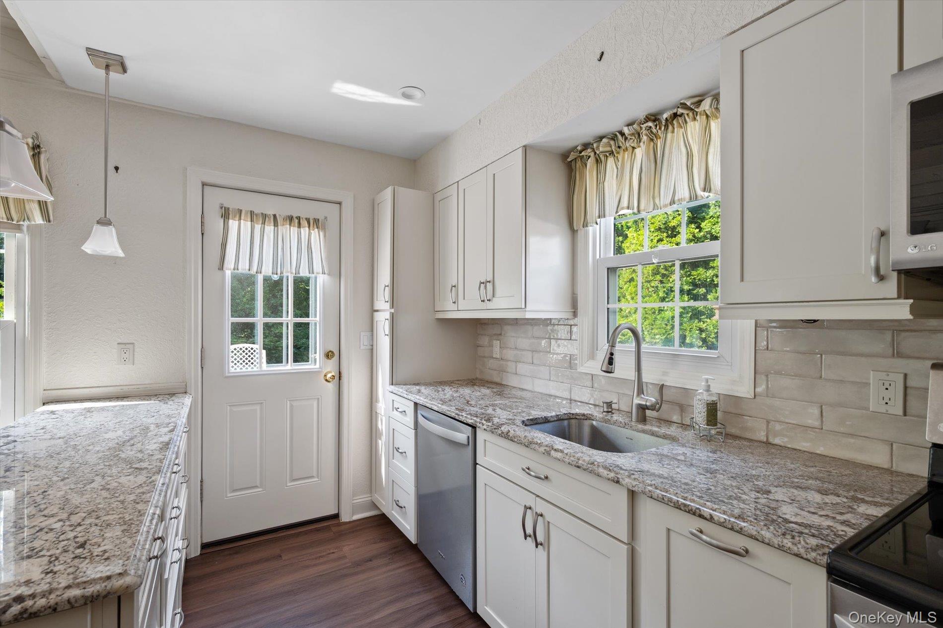 21 Vause Street Property Photo 10