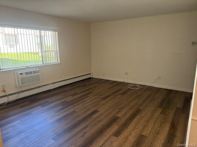 97 Richmond Boulevard 3-a Property Photo 6