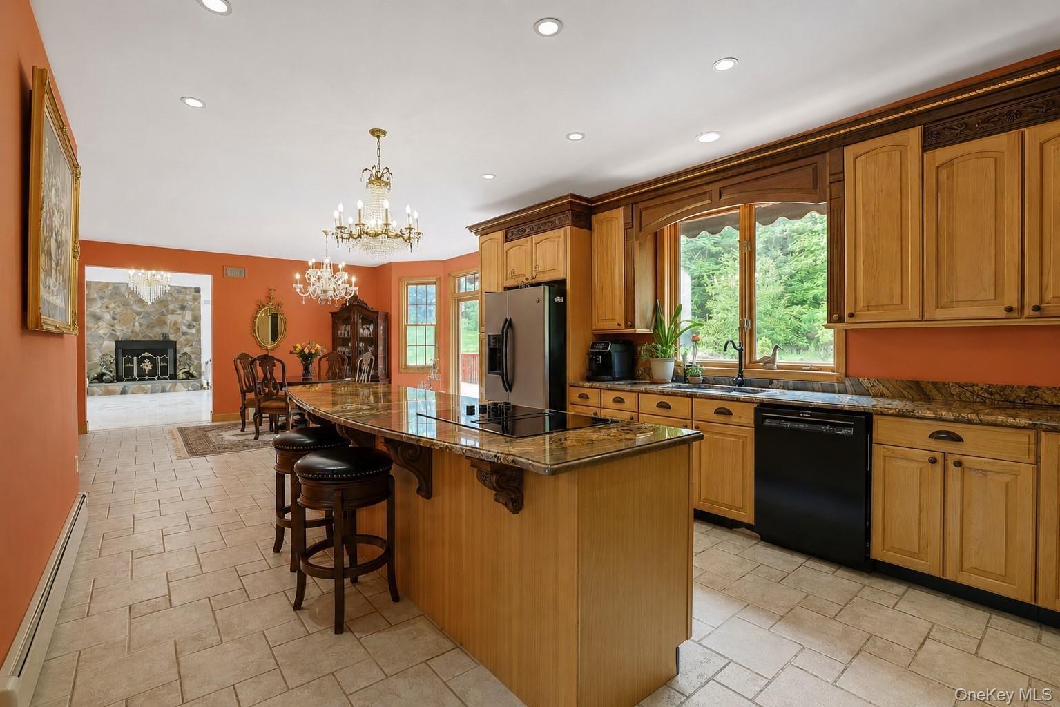 141 Old Tuxedo Road Property Photo 8