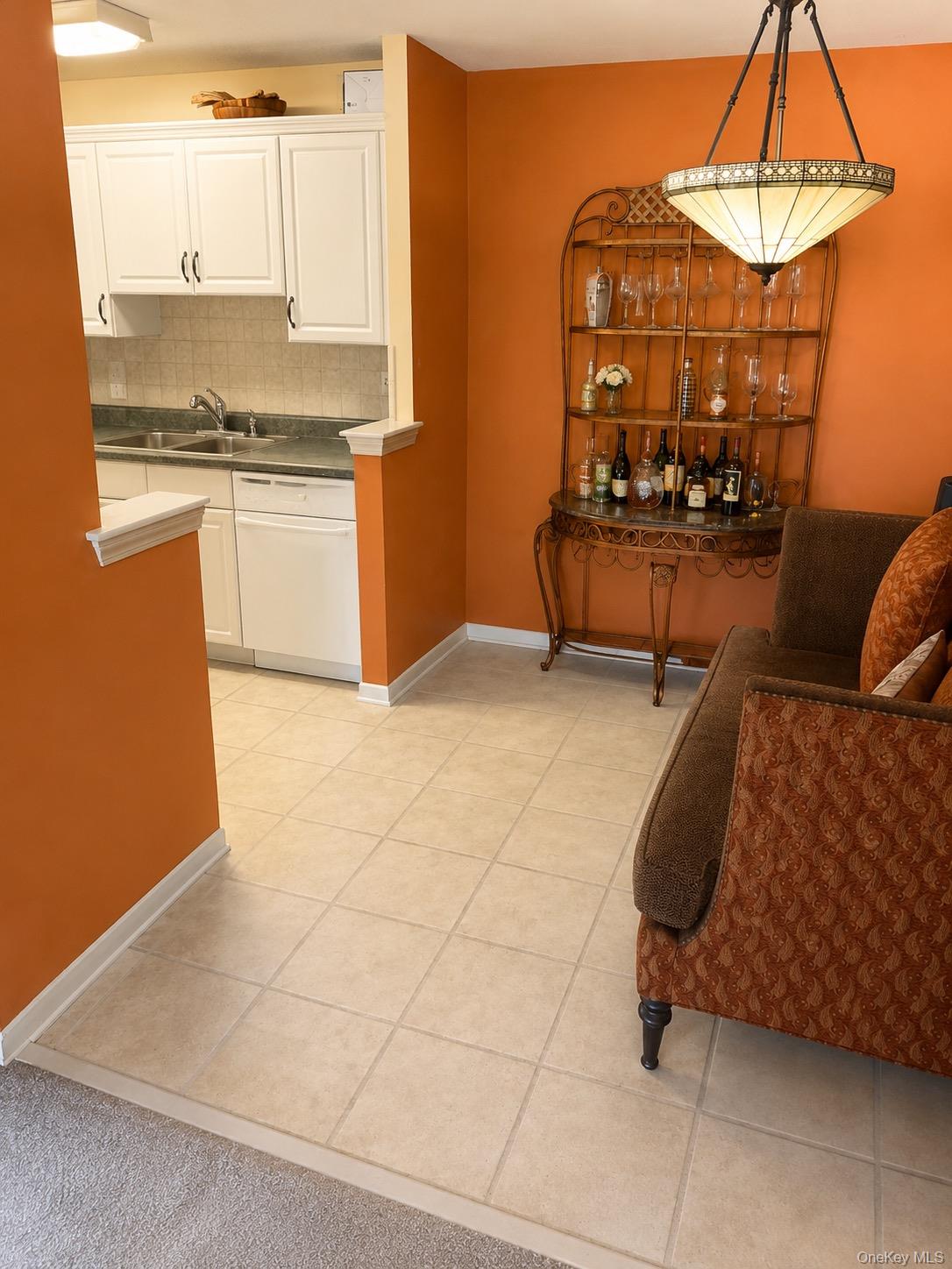 200 High Point Drive Ph 8 Property Photo 6