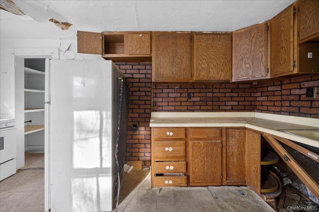 227-229 Linden Avenue Property Photo 9