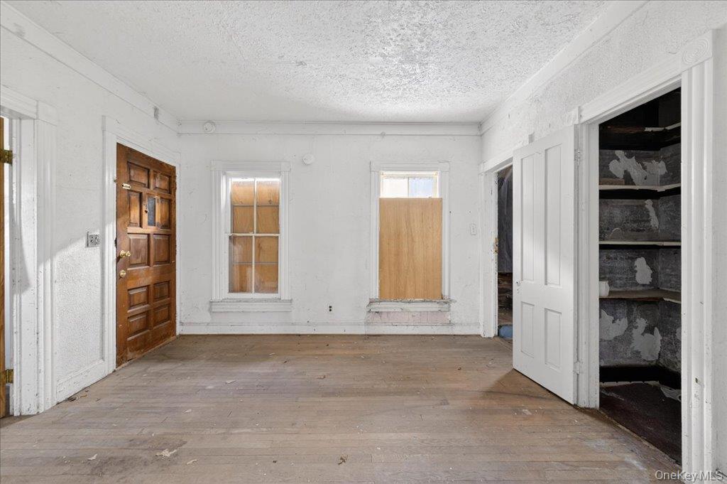 227-229 Linden Avenue Property Photo 20