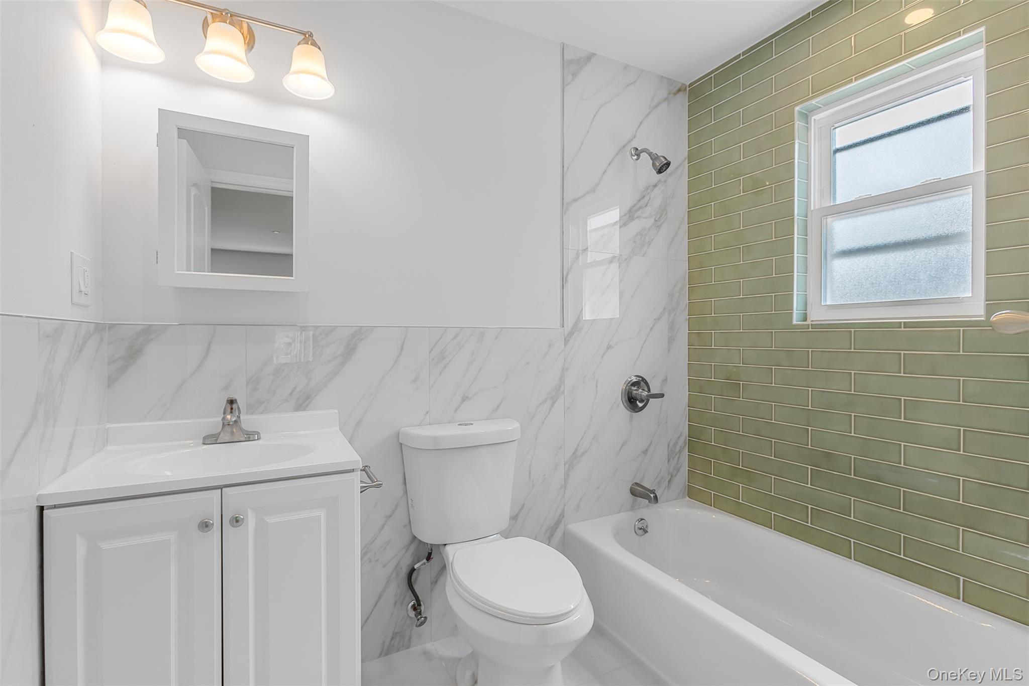 3439 Grace Avenue Property Photo 4