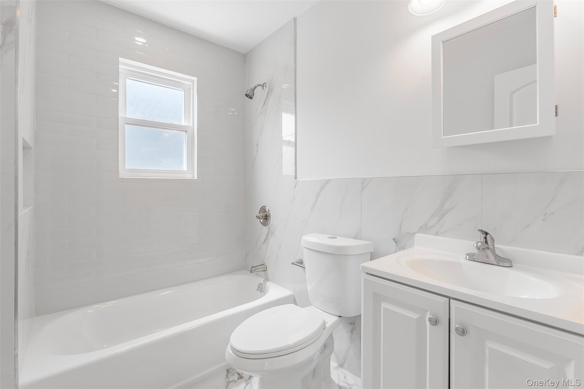 3439 Grace Avenue Property Photo 6