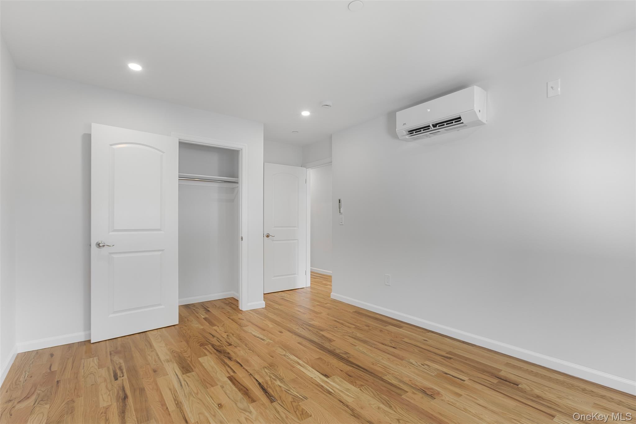 3439 Grace Avenue Property Photo 8