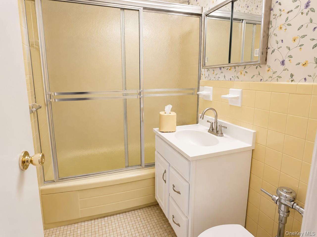 410 E Broadway 2f Property Photo 6