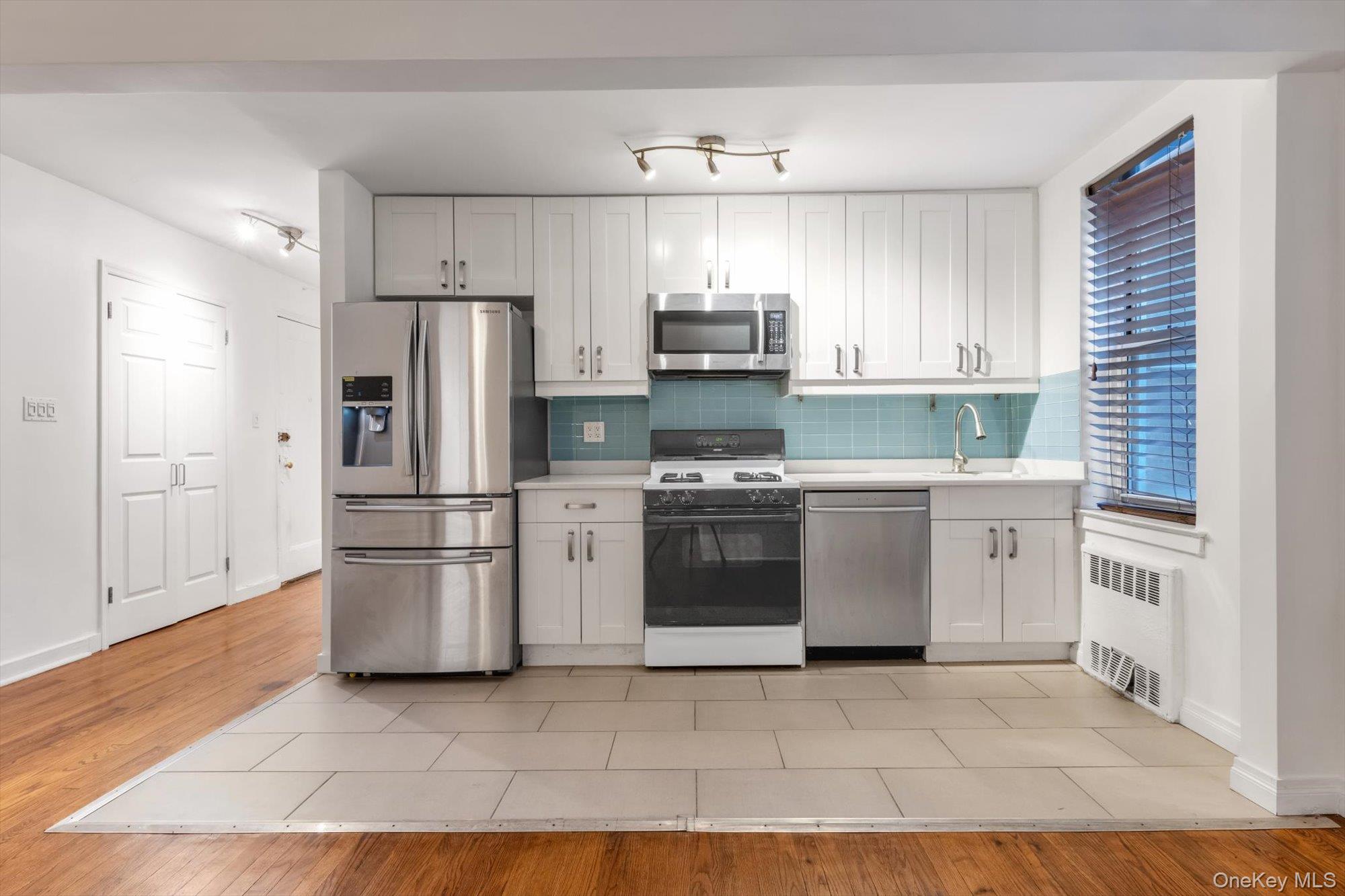 65-45 Yellowstone Boulevard 2b Property Photo 11