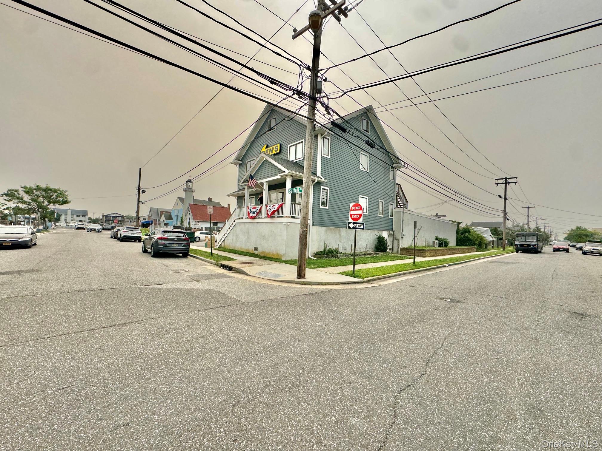 19 Suffolk Street Property Photo 12