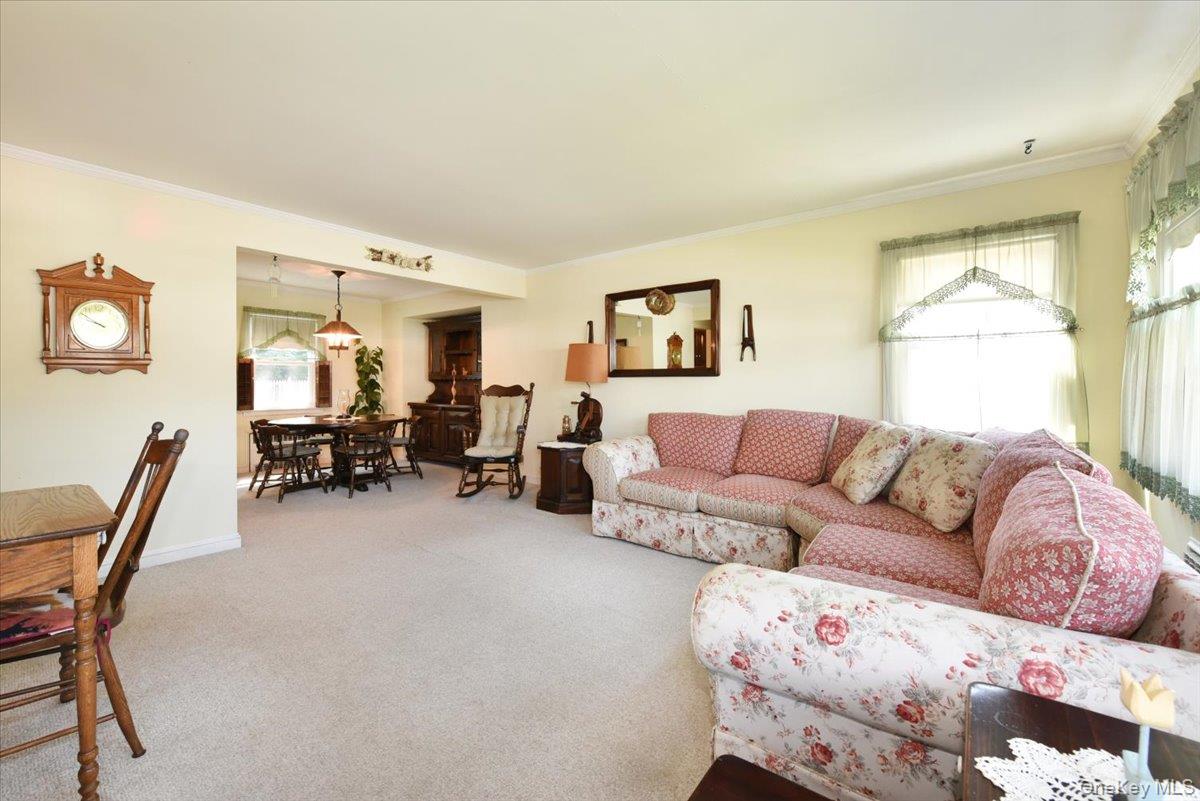 145 Benedict Avenue Property Photo 8