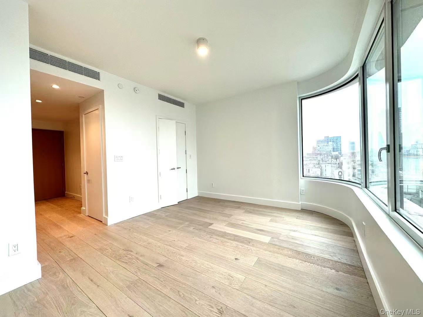 208 Delancey Street 10e Property Photo 3