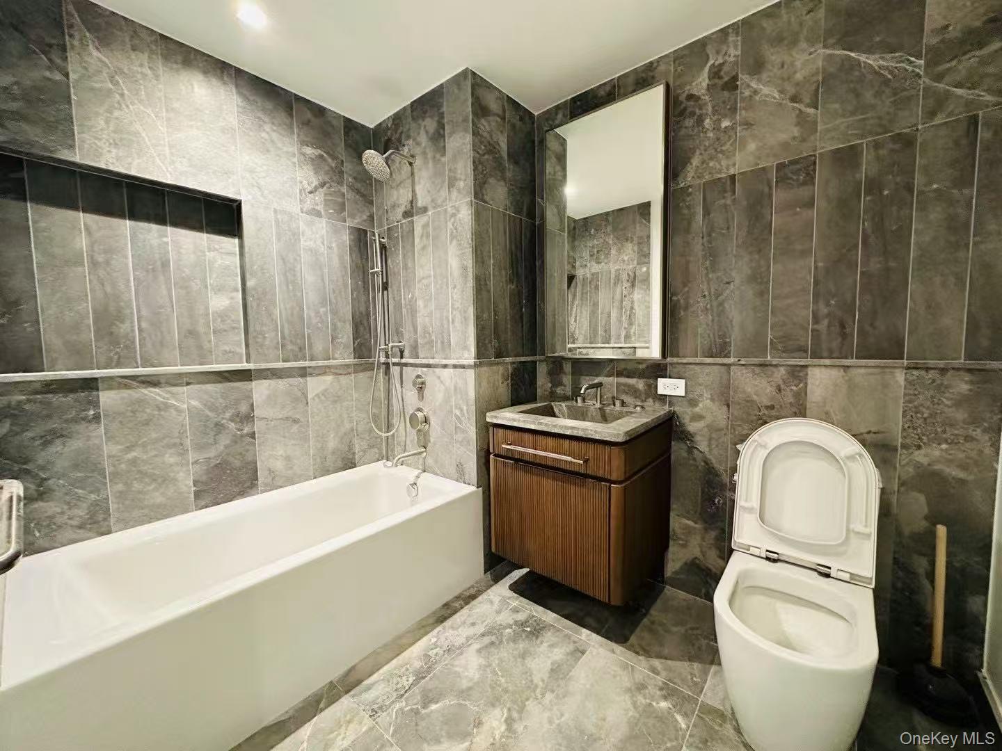 208 Delancey Street 10e Property Photo 6