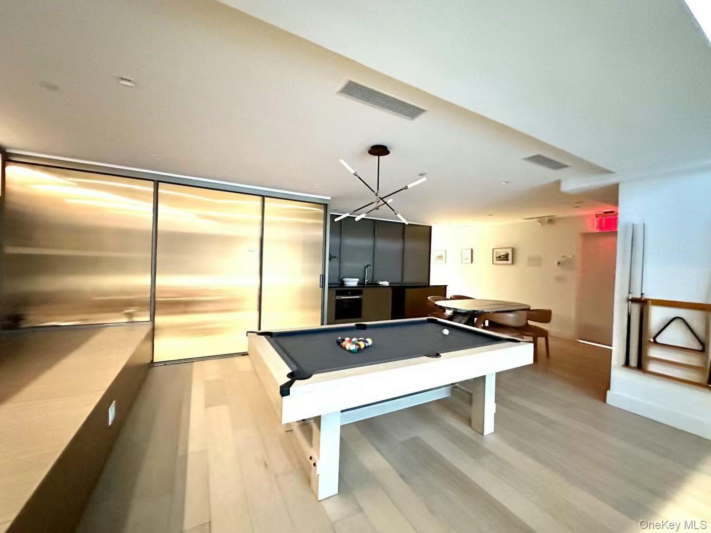 208 Delancey Street 10e Property Photo 11