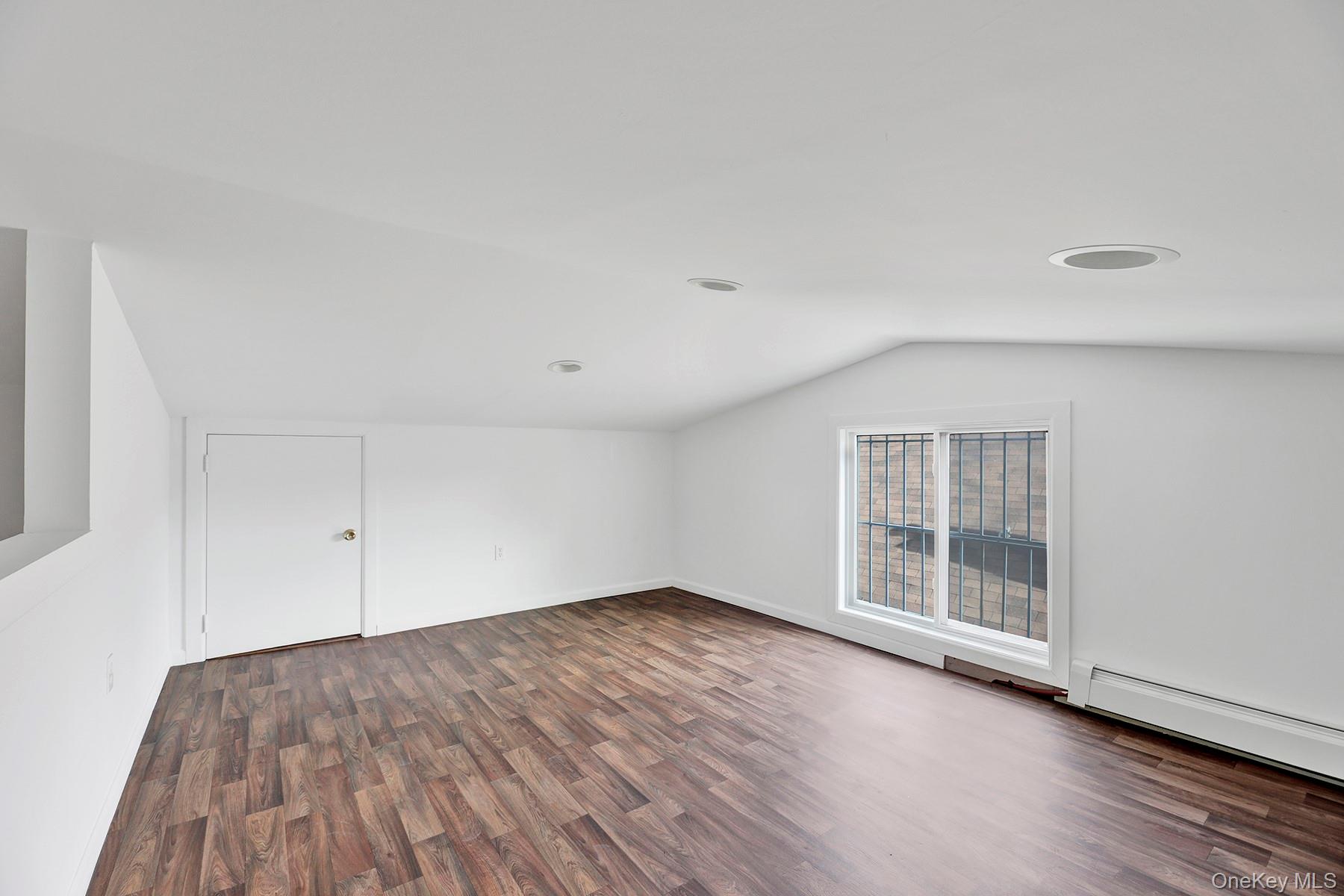 8848 77th Street Property Photo 5