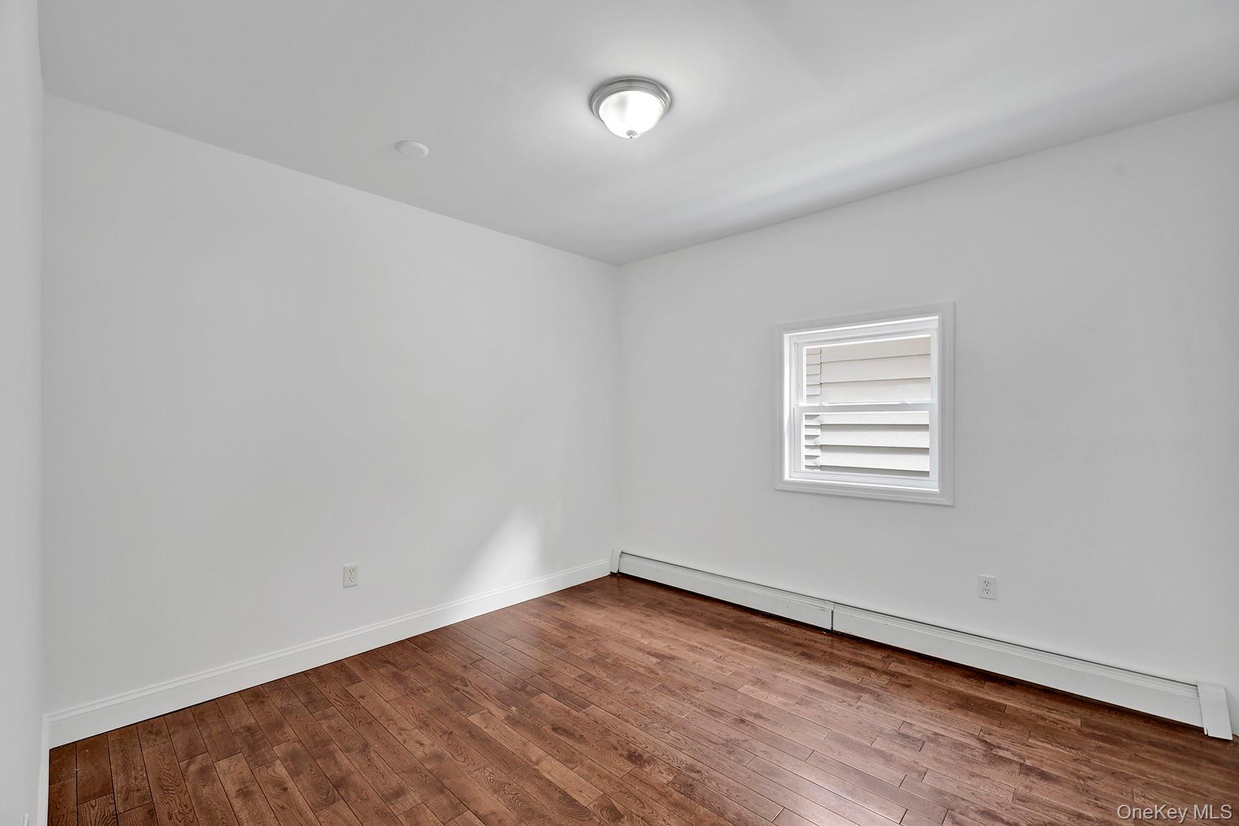 8848 77th Street Property Photo 6