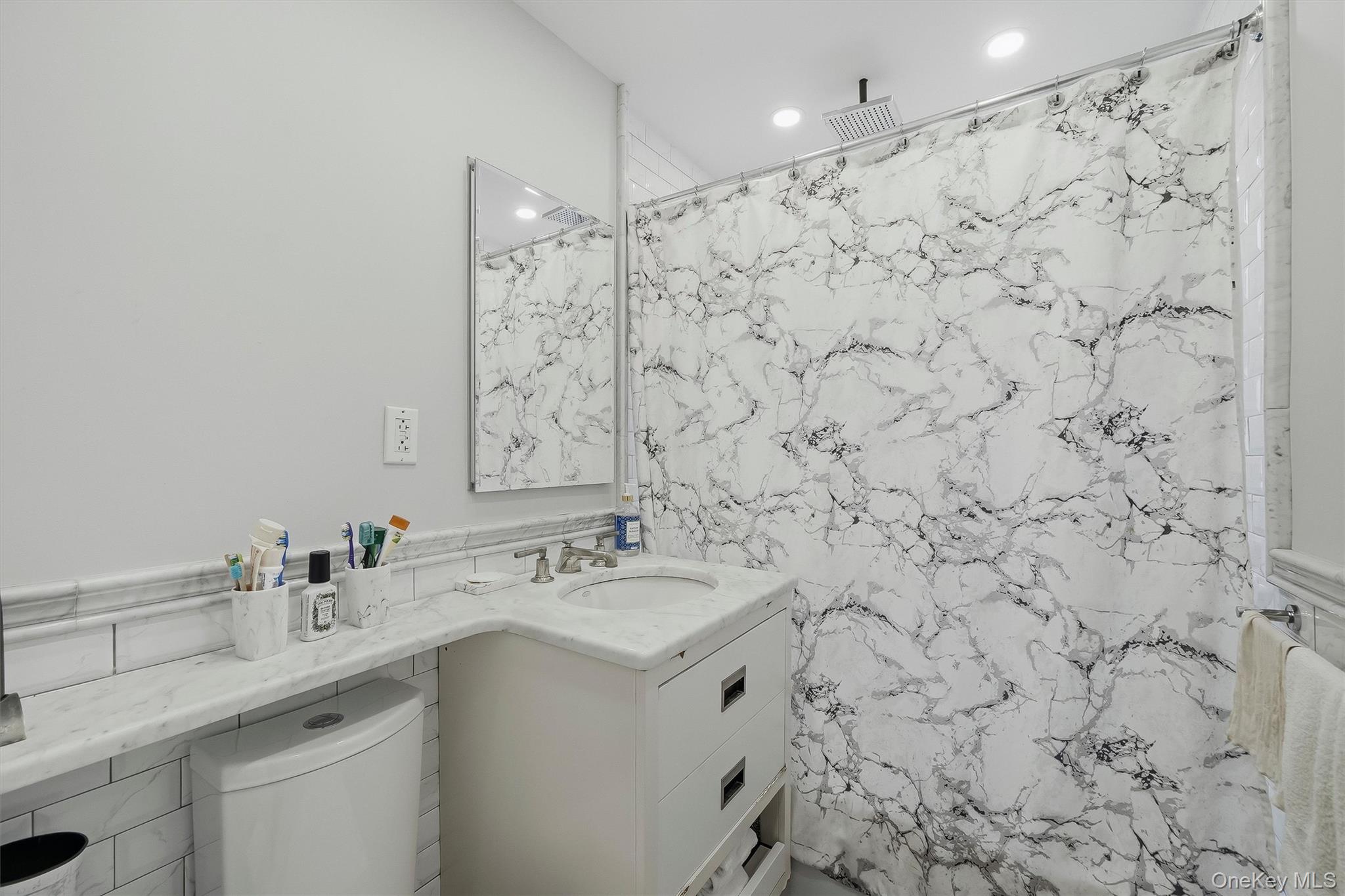 485 Bronx River Road A51 Property Photo 17